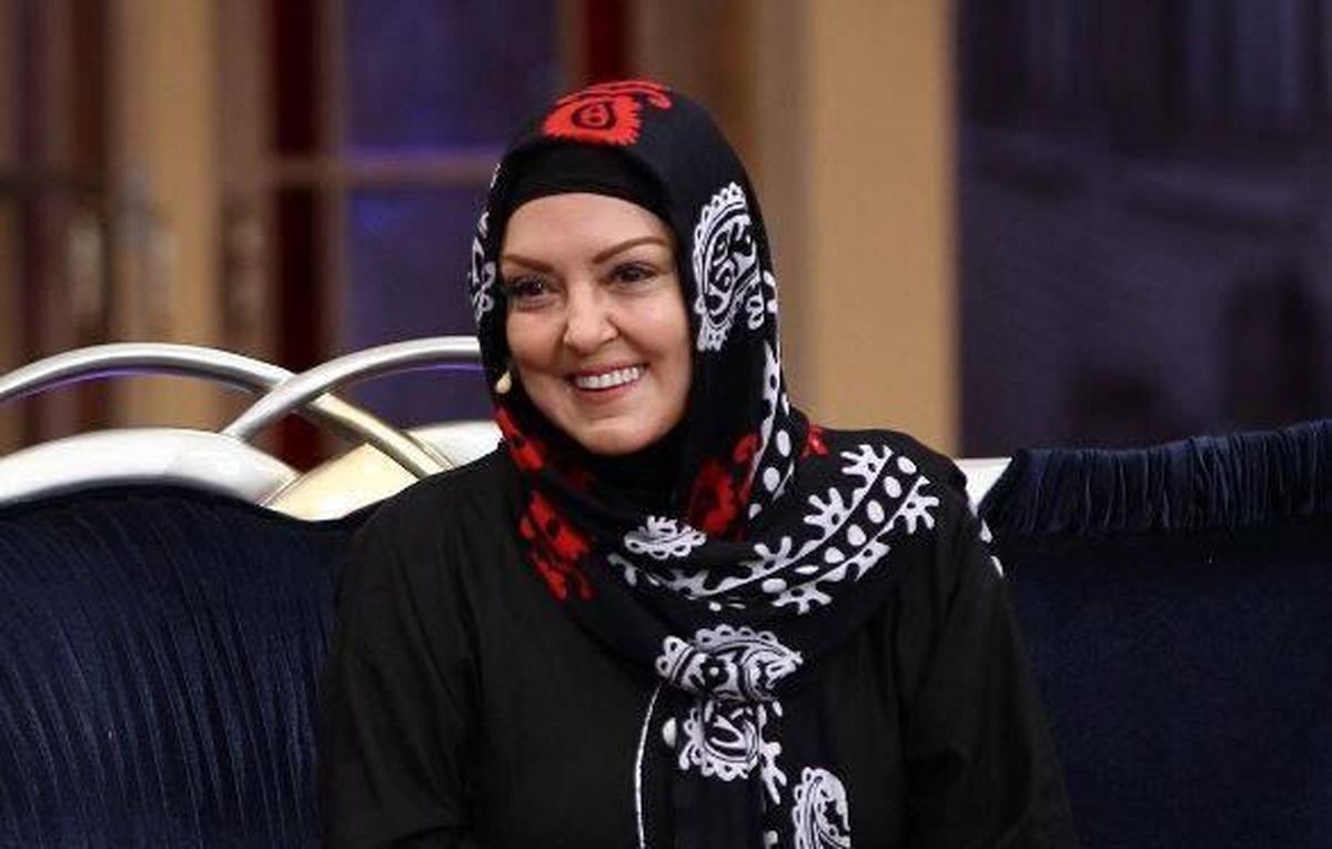 خانم بازیگر از تئاتر می گوید