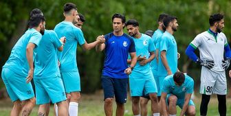فرهاد مجیدی تمرین استقلال را تعطیل کرد
