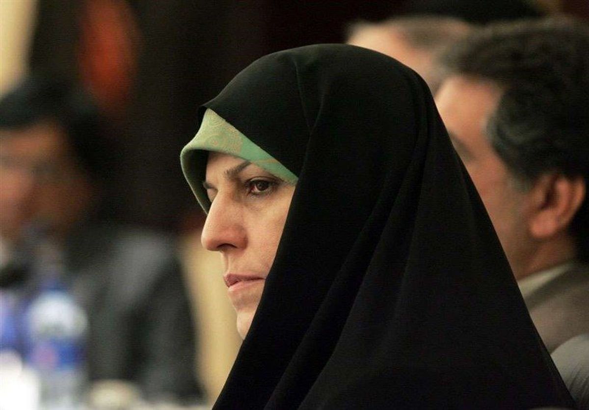 مولاوردی: روسری مارکدارم را ۲۵۰۰۰ تومان خریده‌ام! +عکس 