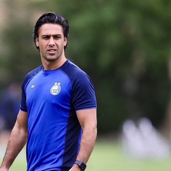 مخالفت سرمربی استقلال با جدایی آزادی