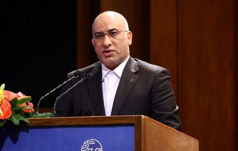 علت حذف توضیحات صدری از صفحه شخصی اش؟