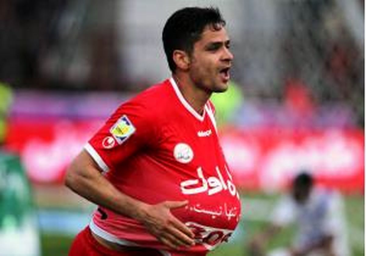 تصویر جالب بازیکن پرسپولیس در کنار دخترش/عکس