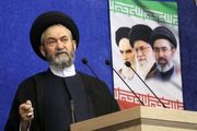 امام جمعه اردبیل: ملت و نیروهای مسلح پشت دستگاه دیپلماسی هستند