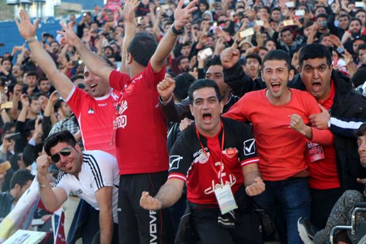 پرسپولیسی ها به دنبال همه بلیت های بازی با پدیده