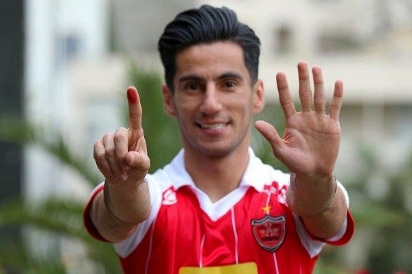 واکنش بازیکن پرسپولیس به مخالفت برخی ها با قهرمان اعلام کردن پرسپولیس