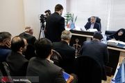 حسین فریدون مقابل میز محاکمه/ عکس