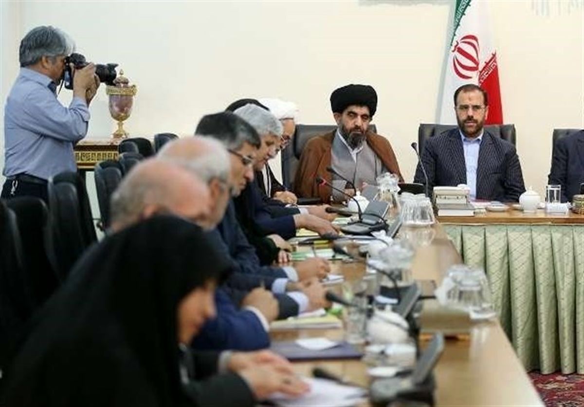 وعده‌های دولت به نمایندگان مستعفی اصفهان