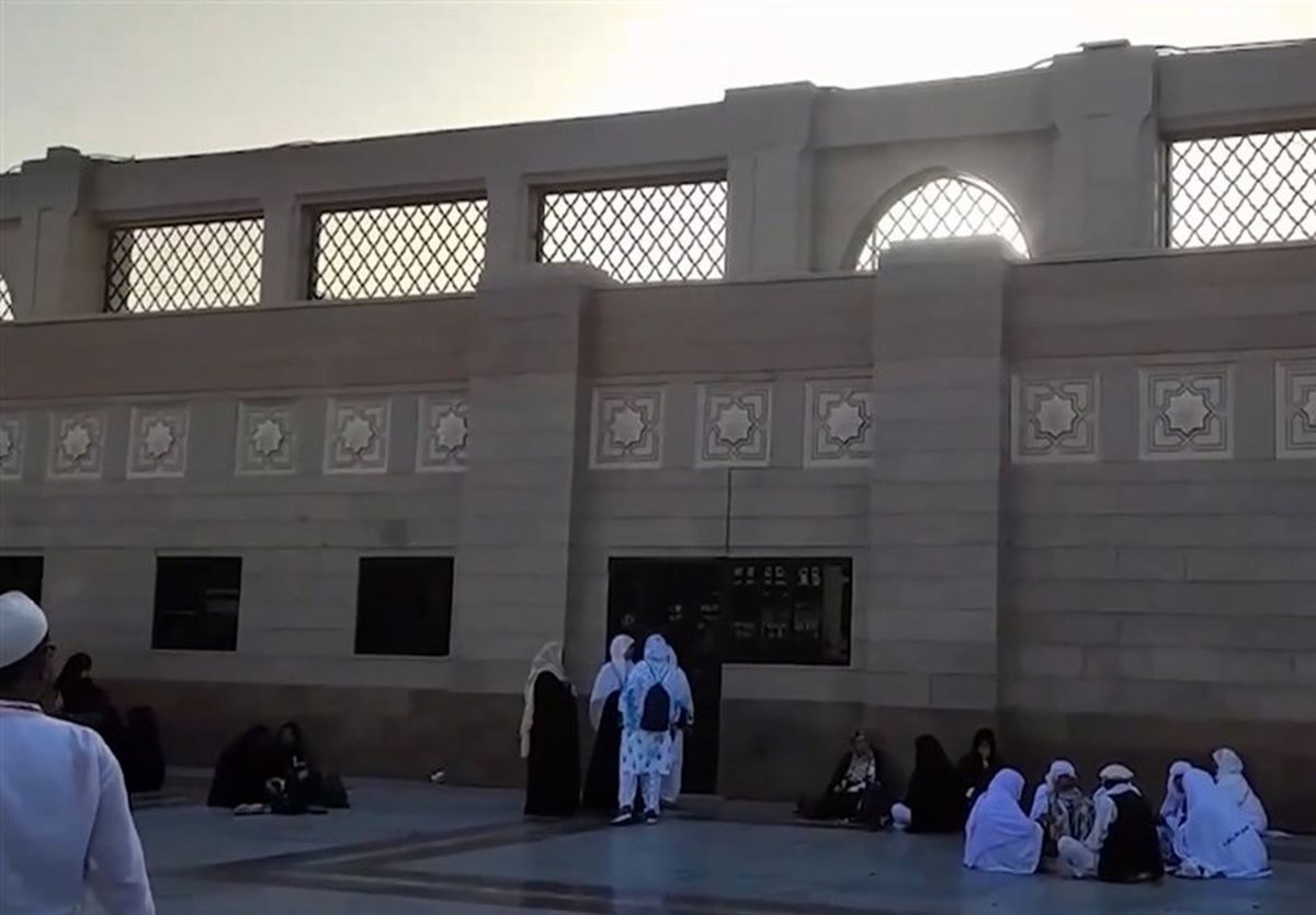 محروم شدن زنان از مشاهده قبرستان بقیع با اجرای طرح دیوارکشی