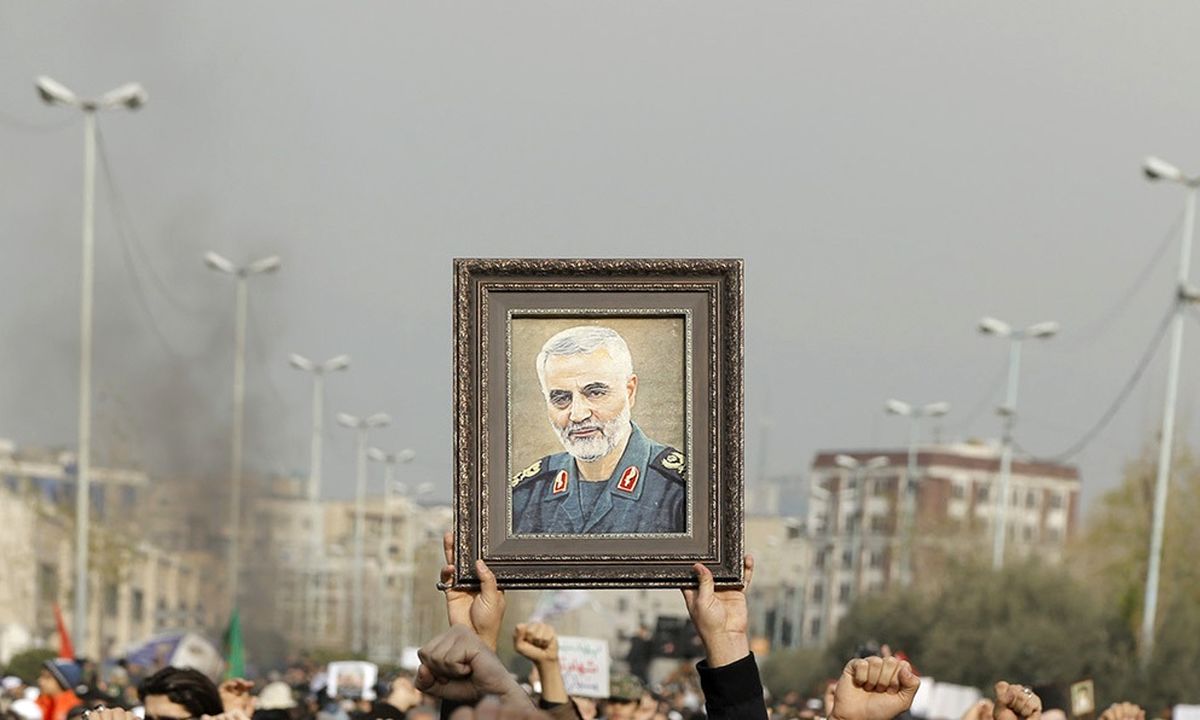 
سرداری که آسمانی شدنش سکوت جهانیان را شکست/ تصاویر
