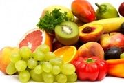 اشتباهاتی که هنگام خوردن میوه مرتکب می شوید