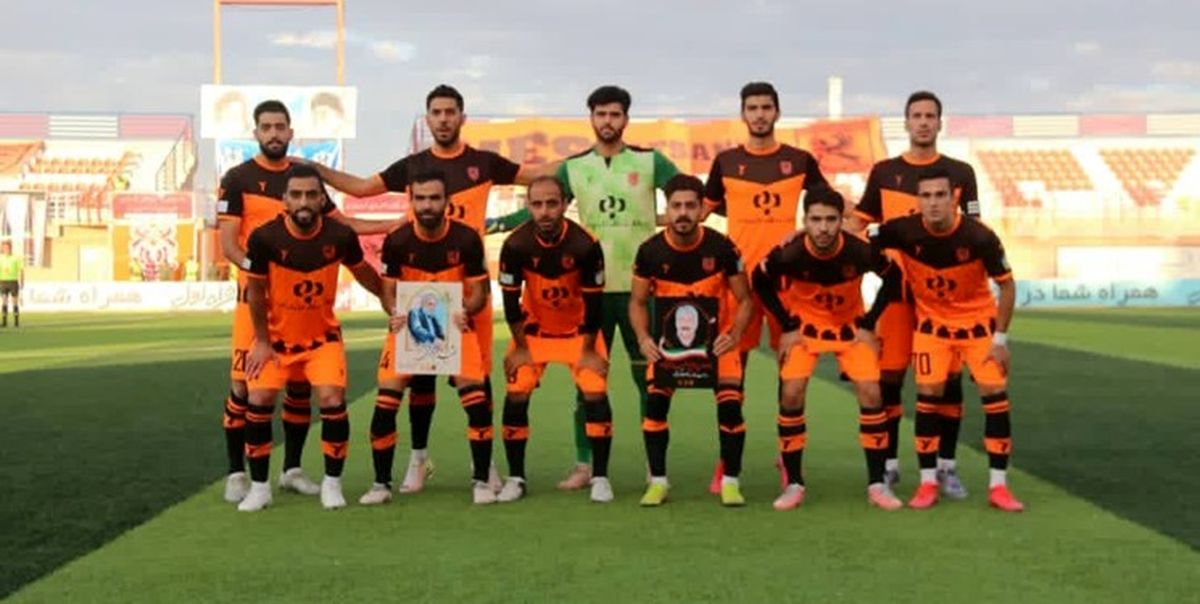 رختکن مس به یاد میناوند و انصاریان پیش از بازی برابر پرسپولیس+عکس