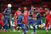 مصدومیت شدید مهاجم گل گهر به خاطر برخورد با مدافع پرسپولیس