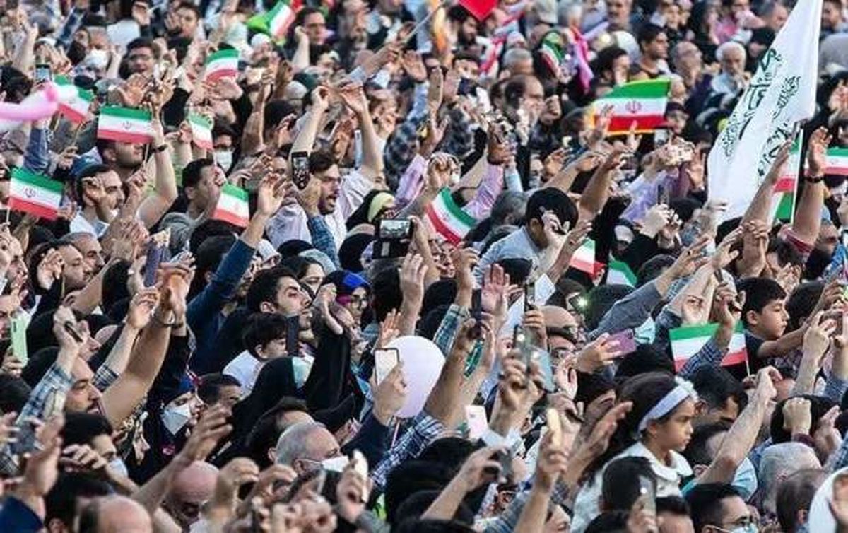 تصویر هوایی از جمعیت جشن میلاد پیامبر(ص) +فیلم