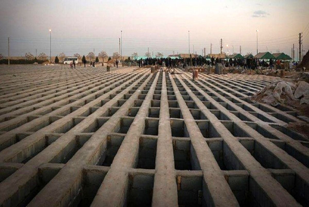 قبر‌های رایگان تهران از آن کیست؟
