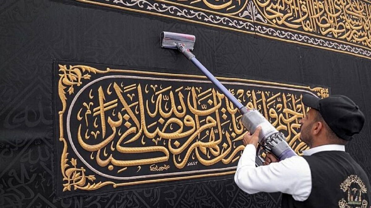 کعبه به استقبال ماه رمضان می‌رود + تصاویر 