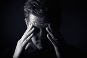 نشانه های افسردگی اساسی، خصوصا در اوایل صبح
