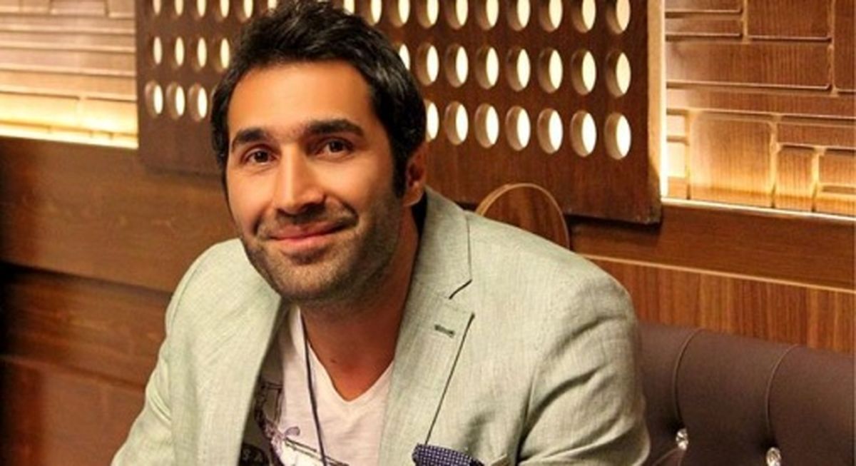 عکس غم انگیز آقای بازیگر در کنار مادرش