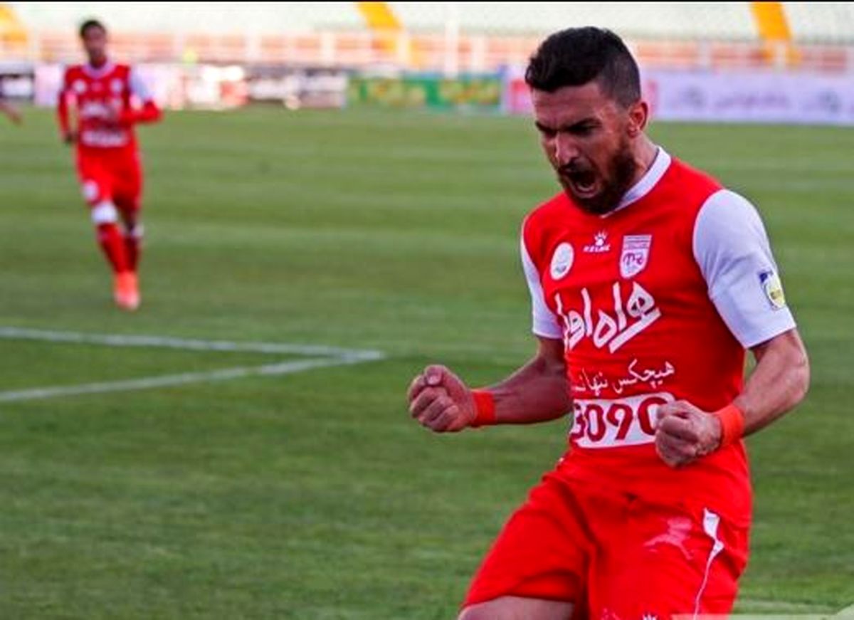 قرارداد سنگین مانع پرسپولیسی شدن شفیعی