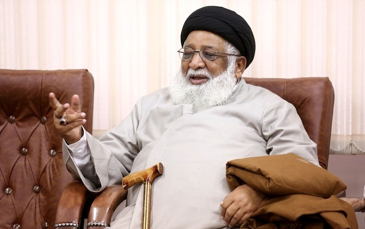 عالم برجسته پاکستان: ایران سختی کشید، اما به راه امام خمینی ادامه می‌دهد
