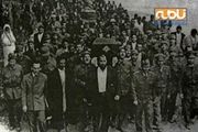 شعبان بی‌مخ در مراسم تشییع جنازه پهلوی / عکس