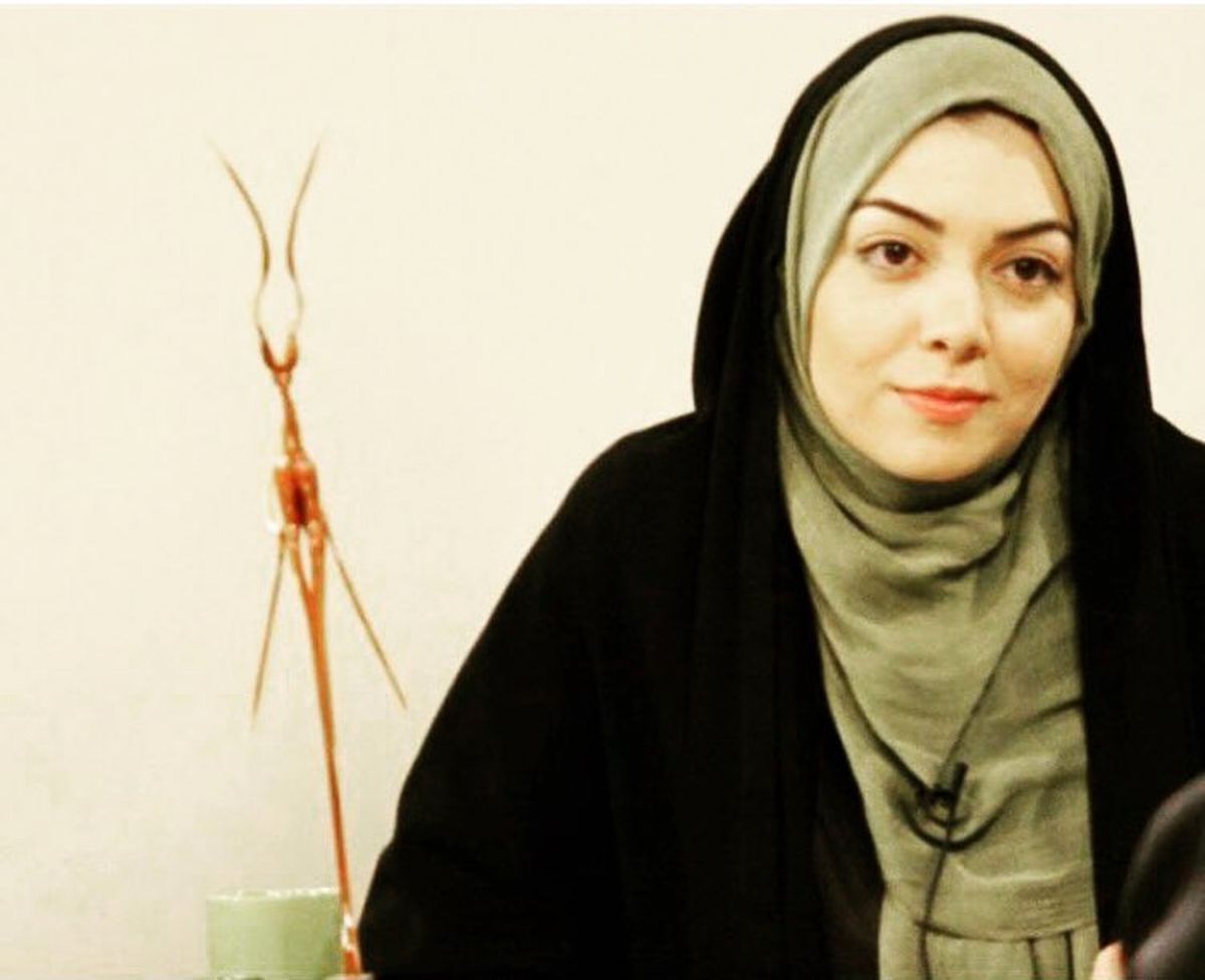 پُست کنایه‌آمیز مجری ممنوع التصویر/ عکس