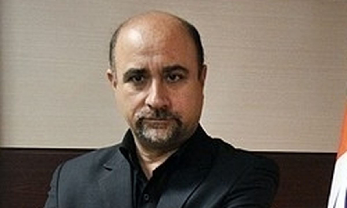 سعید بیابانکی: افشین عزیز چگونه مرگ ناگهانی‌ات را باور کنم؟