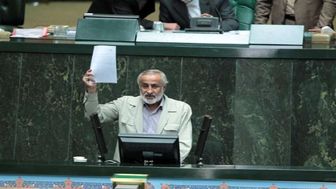 نادران: رد مصوبه تلفیق عروسی دولت است