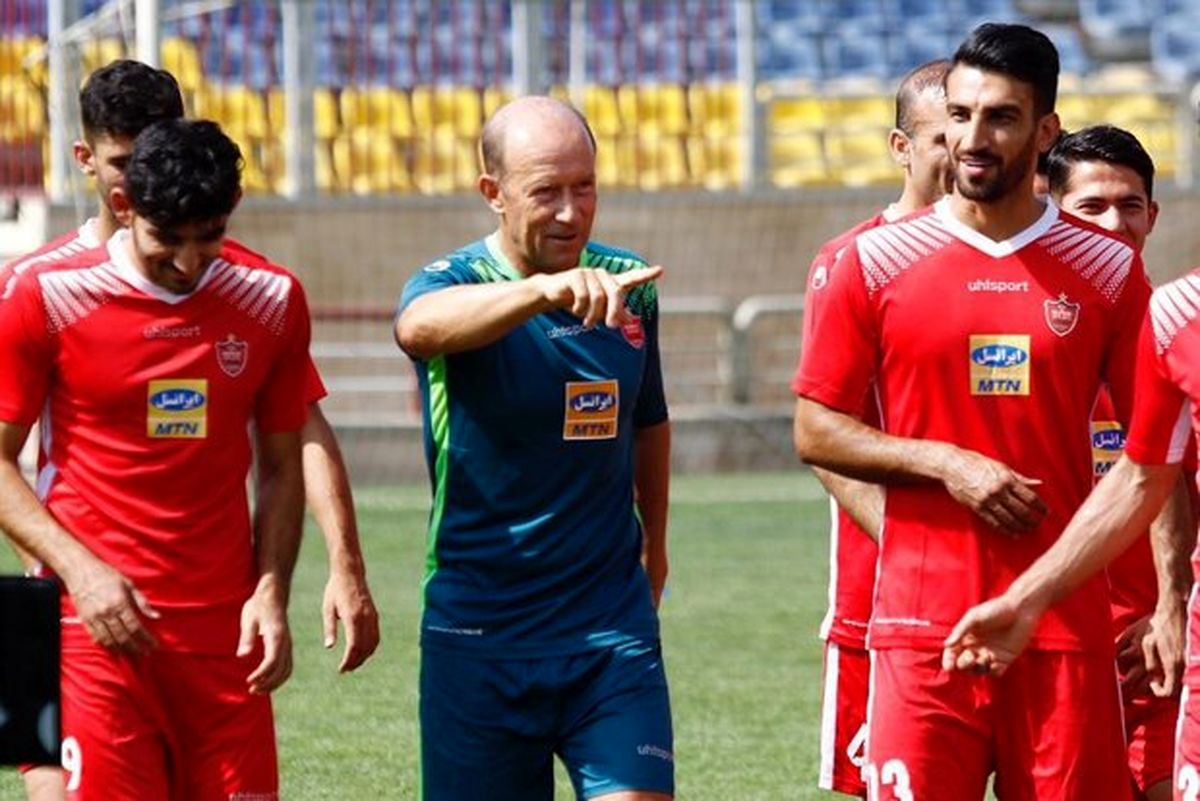 برنامه پرسپولیس برای بازی با ماشین‌سازی