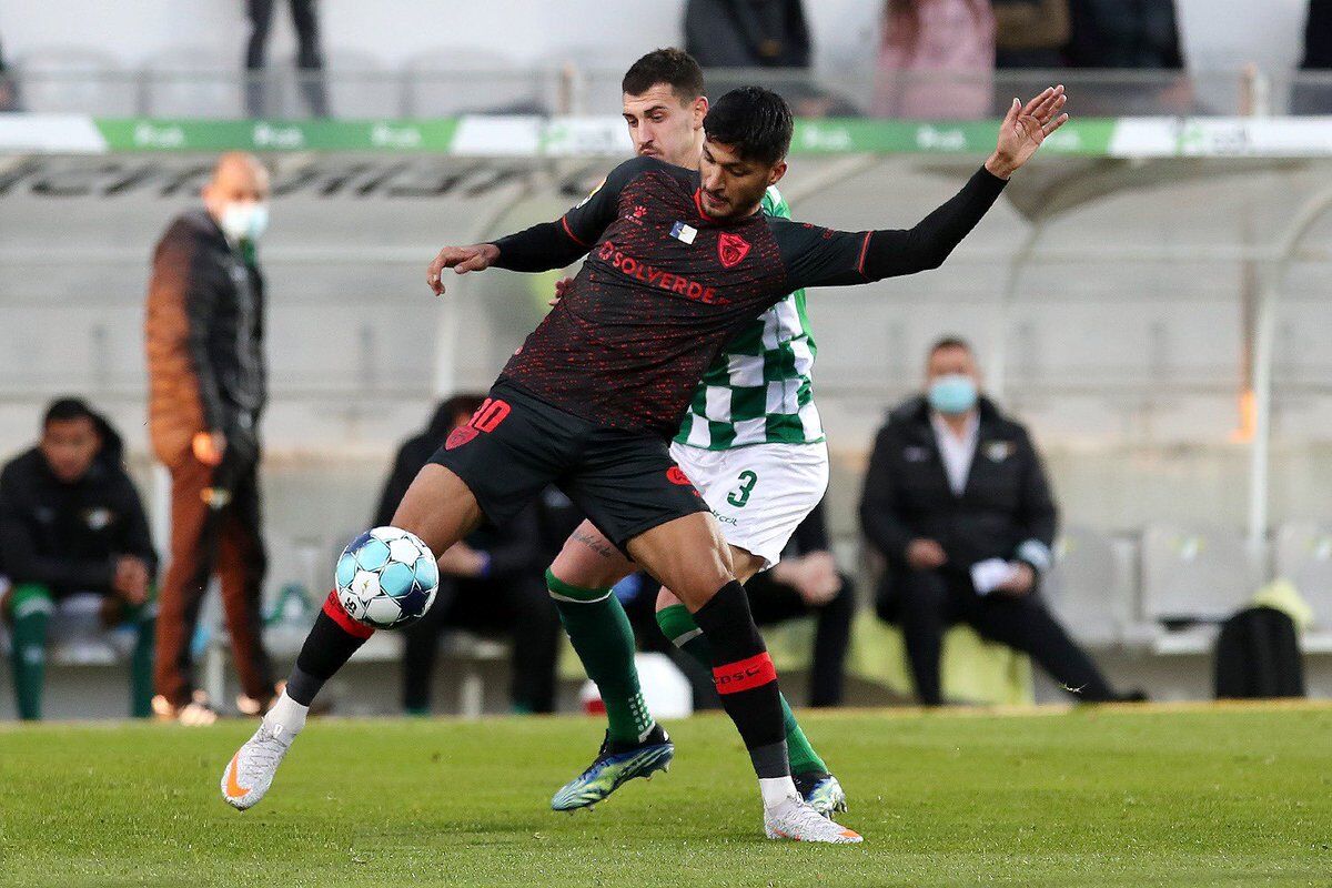 لژیونر اروپایی پیشنهاد پرسپولیس را تایید کرد