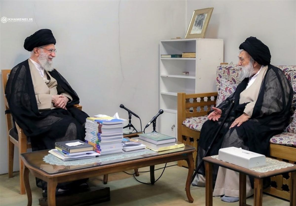 تسلیت امام خامنه‌ای در پی درگذشت آیت‌الله مستجاب‌الدعواتی
