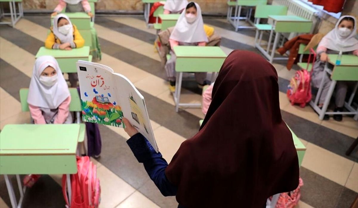 استخدام ۶۰۰ معلم  اتباع افغانستانی صحت دارد؟
