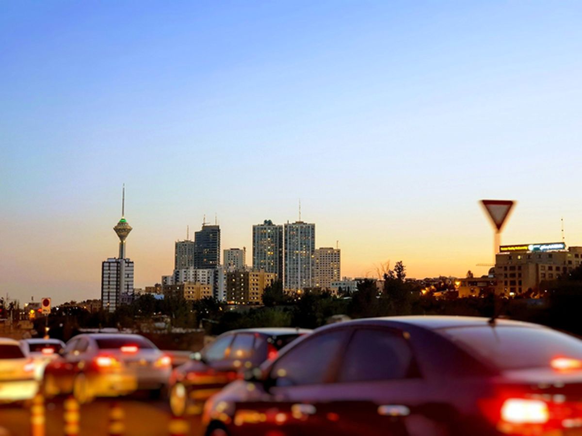 اجاره ماشین در تهران بدون راننده؛ راهکاری منعطف و مقرون‌به‌صرفه برای سفرهای شهری