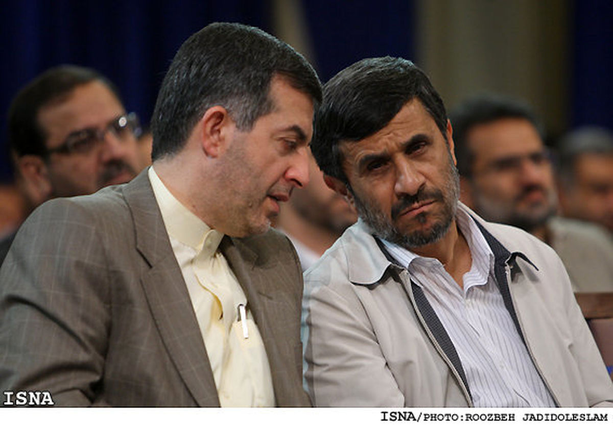 وکیل مدافع مشایی: مشایی از کشور خارج نشده است