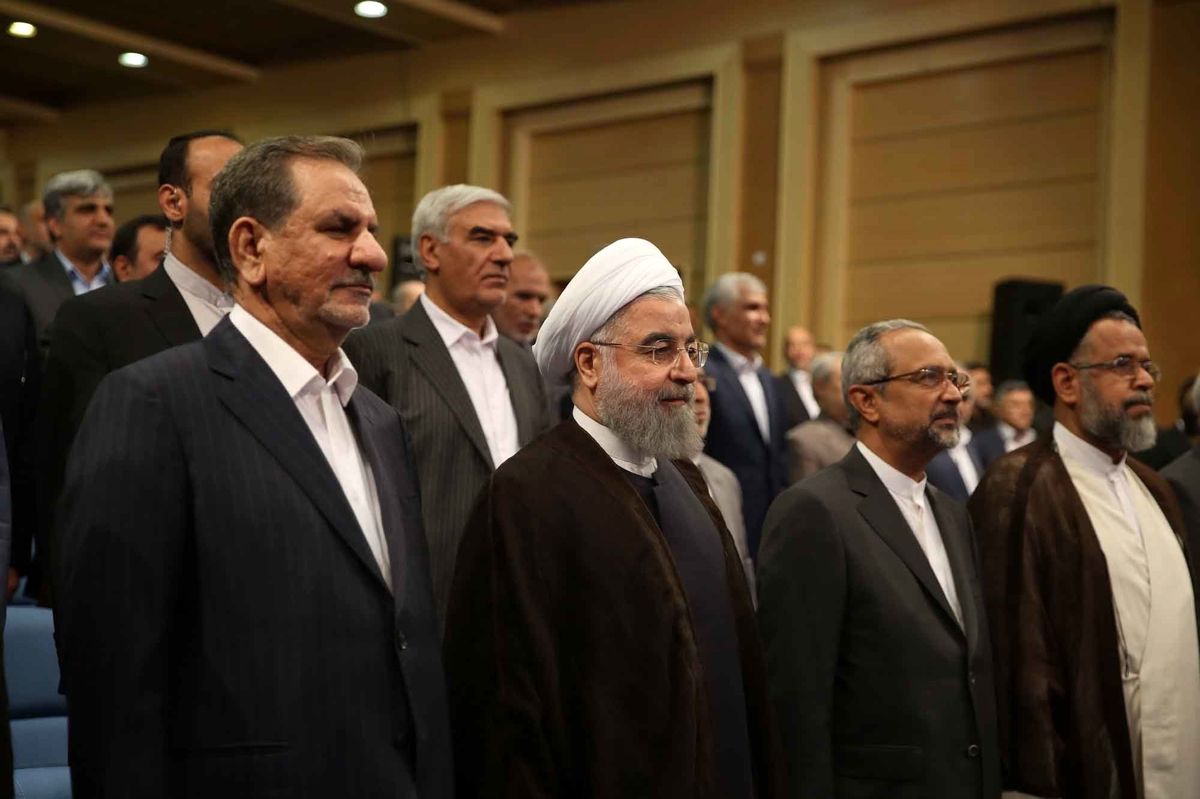 درخواست از روحانی برای عزل وزرای ناکارآمد