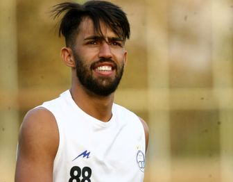 ابهام در بازی یک استقلالی مقابل سپاهان