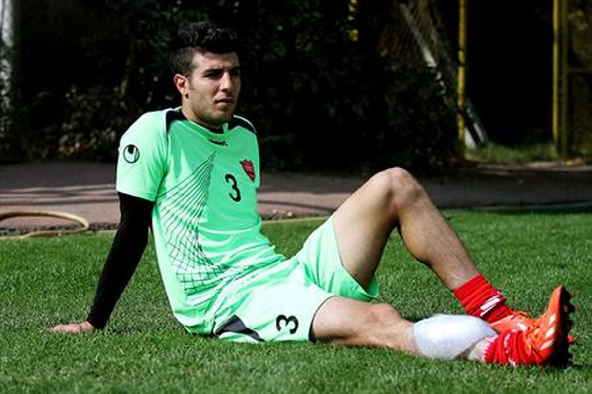 هافبک پرسپولیس ساکش را برداشت و رفت!
