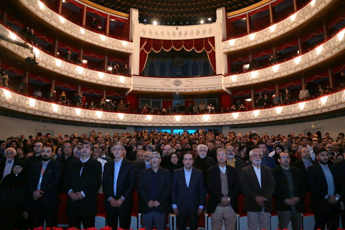 
«سینماحقیقت» سیزدهم در ایستگاه پایانی/«خط باریک قرمز» جوایز را درو کرد