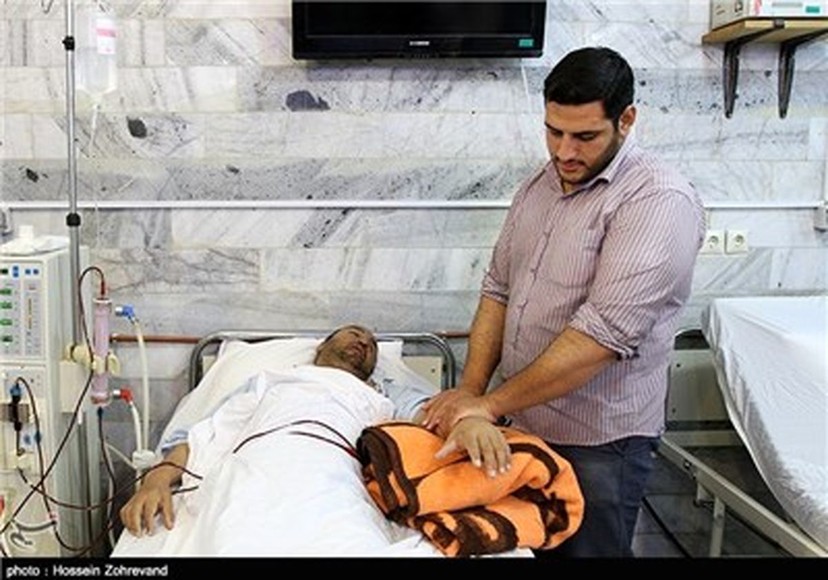 فرزند جانباز شهیدی که حالا سرپرست خانواده است اخراج شد + تصاویر