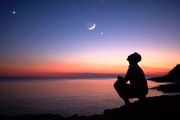 زمین دارای چند ماه است؟
