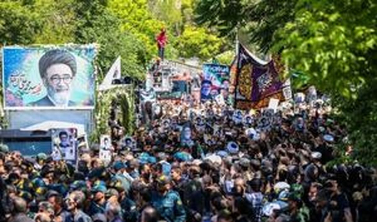 
روایتی از تشییع پیکر شهید آل‌هاشم؛ او پدرمان بود
