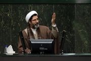 ارجاع تمام مشکلات ارزی به بانک مرکزی خطا است