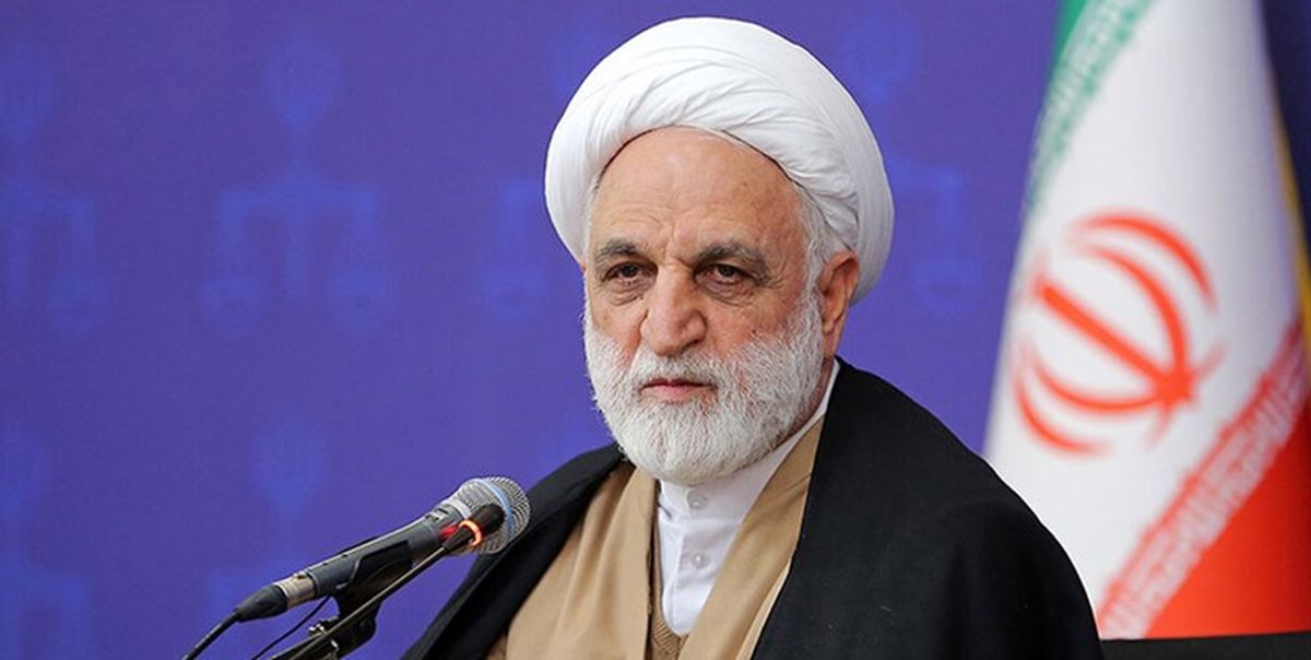 برخی مدیران دستگاه قضا هنوز به این باور نرسیده‌اند که اطلاع رسانی ضروری است
