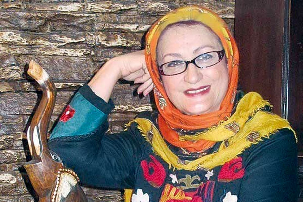 خانم بازیگر: دوست دارم آرایش کنم