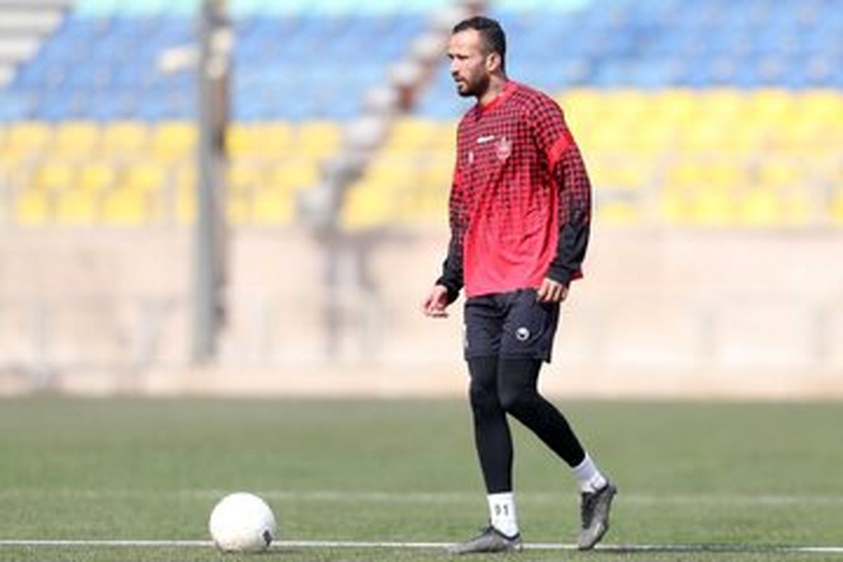 اخراج مهاجم خارجی پرسپولیس