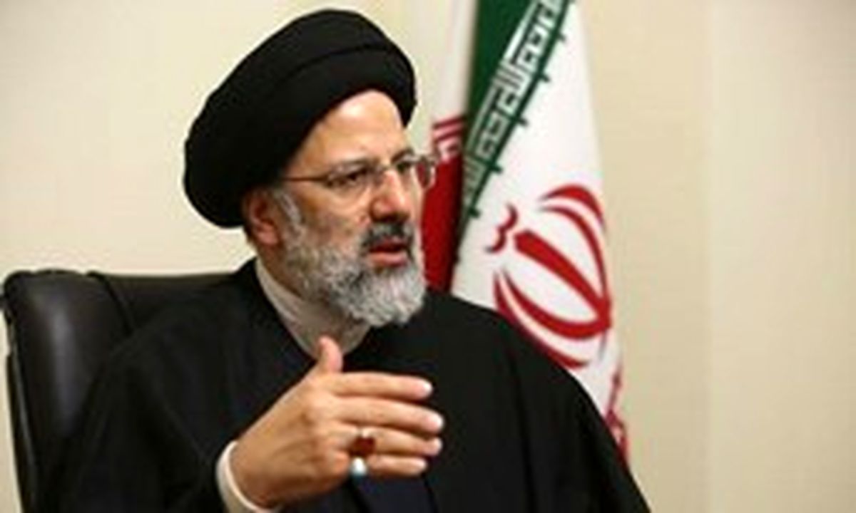  در سال اول دولت مسکن مهر را آماده تحویل می‌کنیم/ مردم خسته شده‌اند بروید دزد را بگیرید