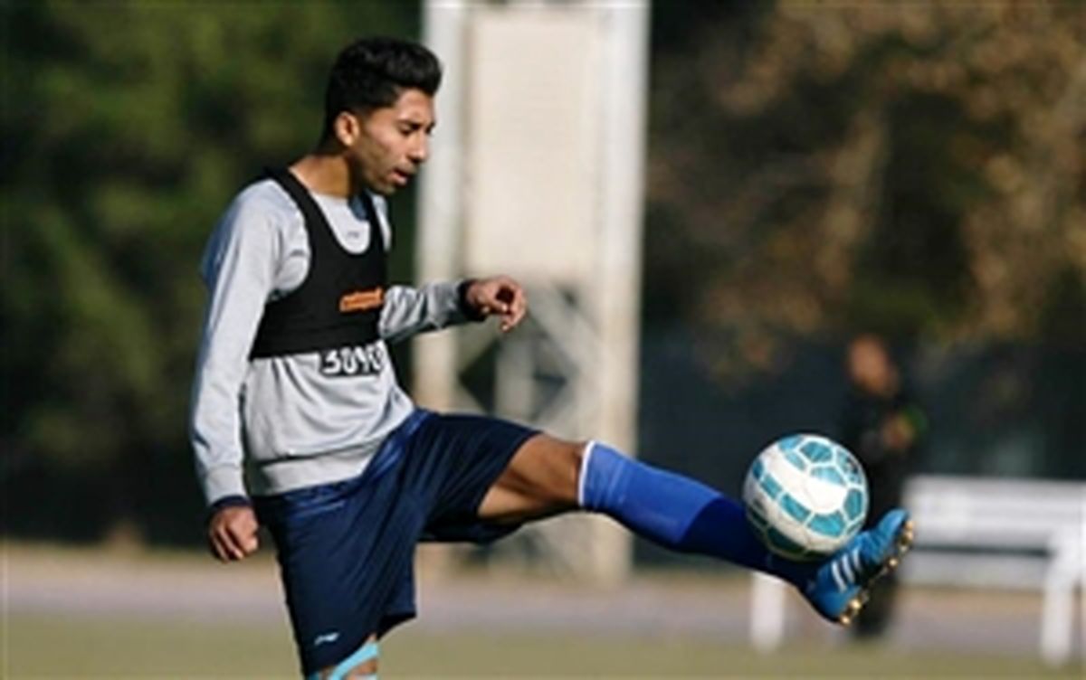 هافبک استقلال پرسپولیسی می شود؟
