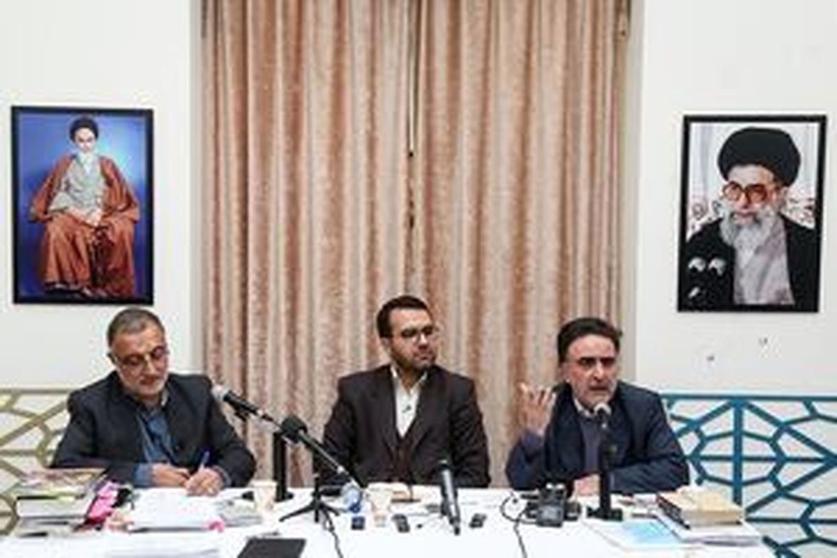 زاکانی: ظریف سال ۸۷ رسماً می‌گوید آمریکا روند انقلاب مخملی را در ایران پیش می‌برد/ تاجزاده: مردم از اعتراف‌گیری «بخشی» راضی نیستند
