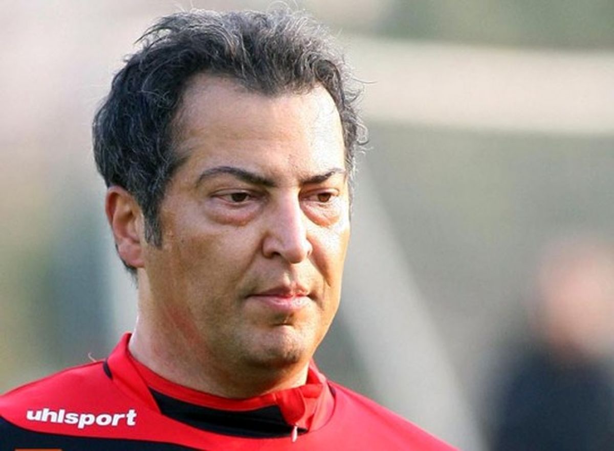 پرسپولیس دوست داشتنی بازی می کند