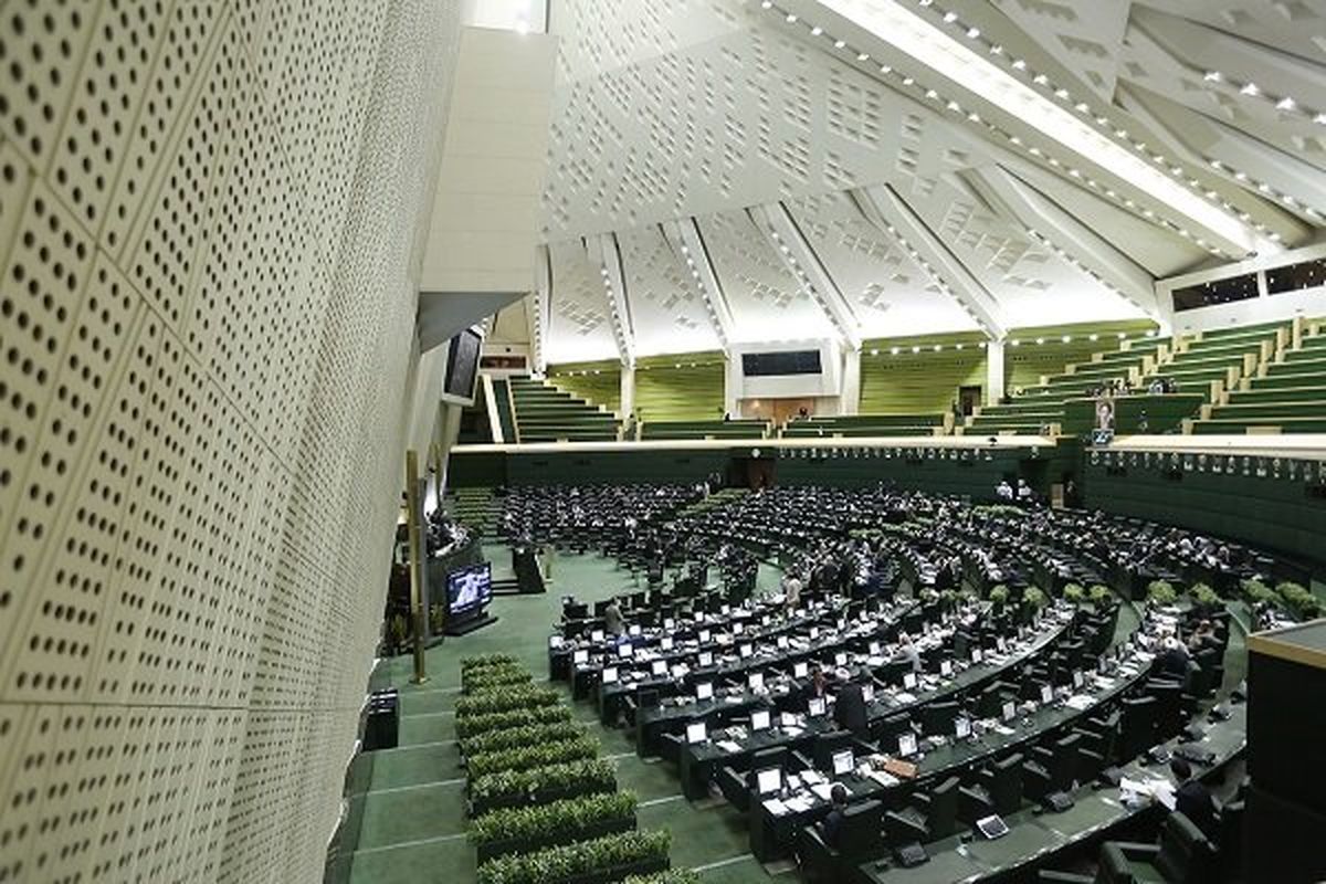 تغییر در «سازوکار سؤال نمایندگان از وزرا» فعلاً مسکوت ماند