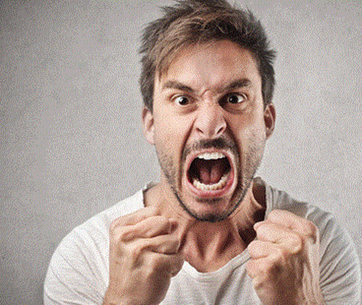 علت خشمگین بودن برخی از نوجوانان چیست؟